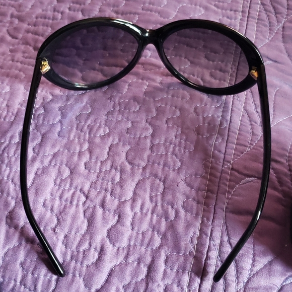 Tom Ford Sunglasses 🕶 - Picture 7 of 8